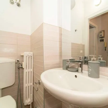 Apartment Zona San Paolo Vicinissimo Ai Mezzi Pubblici Turin